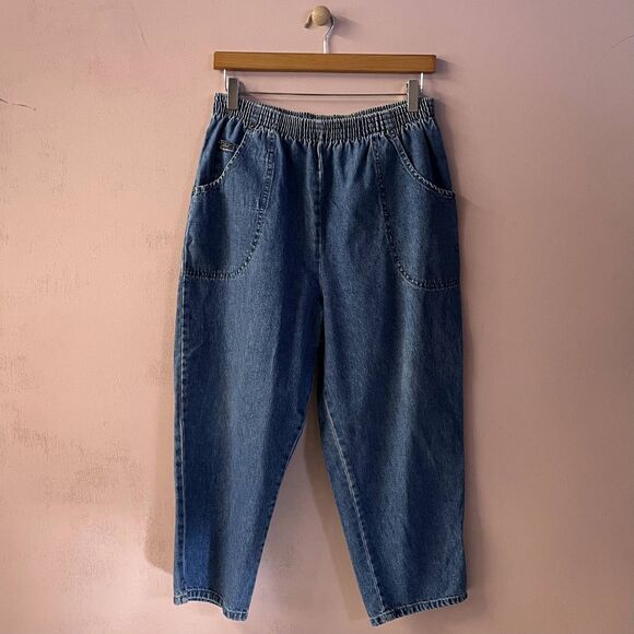 Vintage Chic Medium Wash Blue Denim Grandma Short Pants Size 14 EUC - Picture 1 of 13